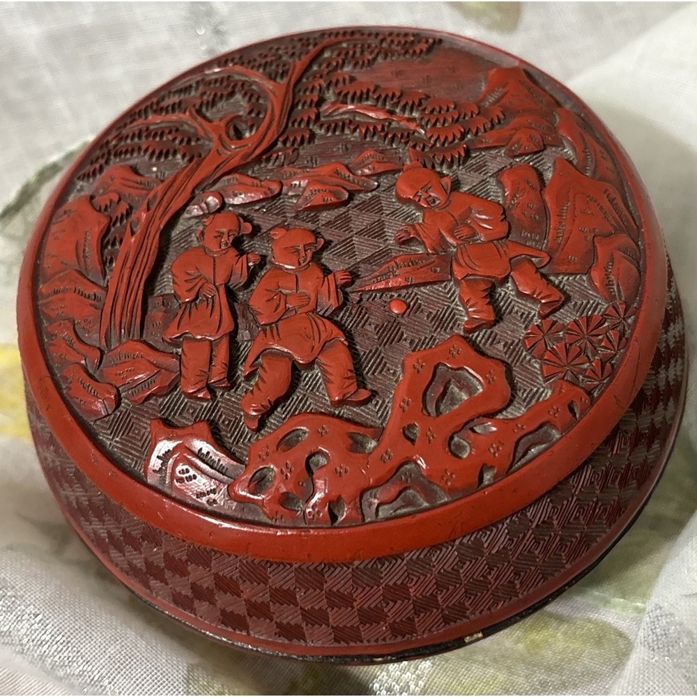 4.5‎ Old Chinese Handcarved Red lacquerware Character Landscape jewelry box